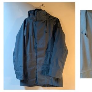 Dakine 3L snow shell